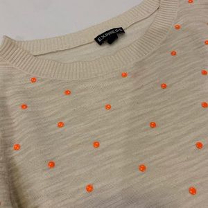 Express• Long sleeve beige top
